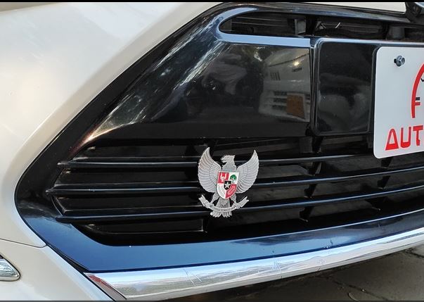 Bhinekka Tunggal IKA Eagle Silver 3D Grill Metal emblem